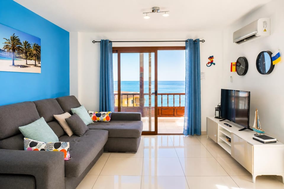 TV and multimedia, Living room, Sea view