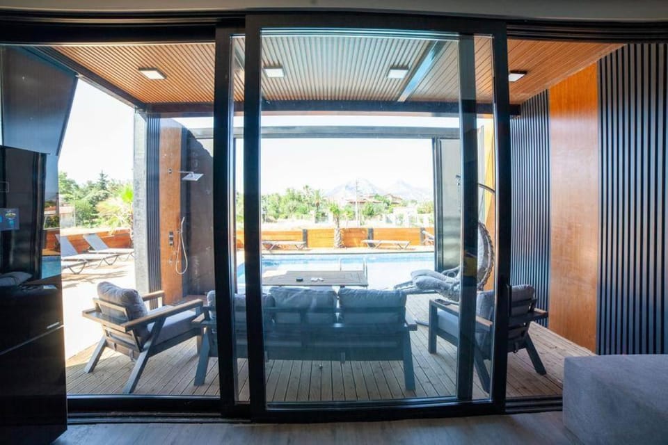 Boutique hotel with a heat pool Villa in Antalya Province