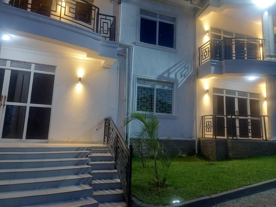 Freeve Suites Akright City Bwebajja Apartment in Uganda