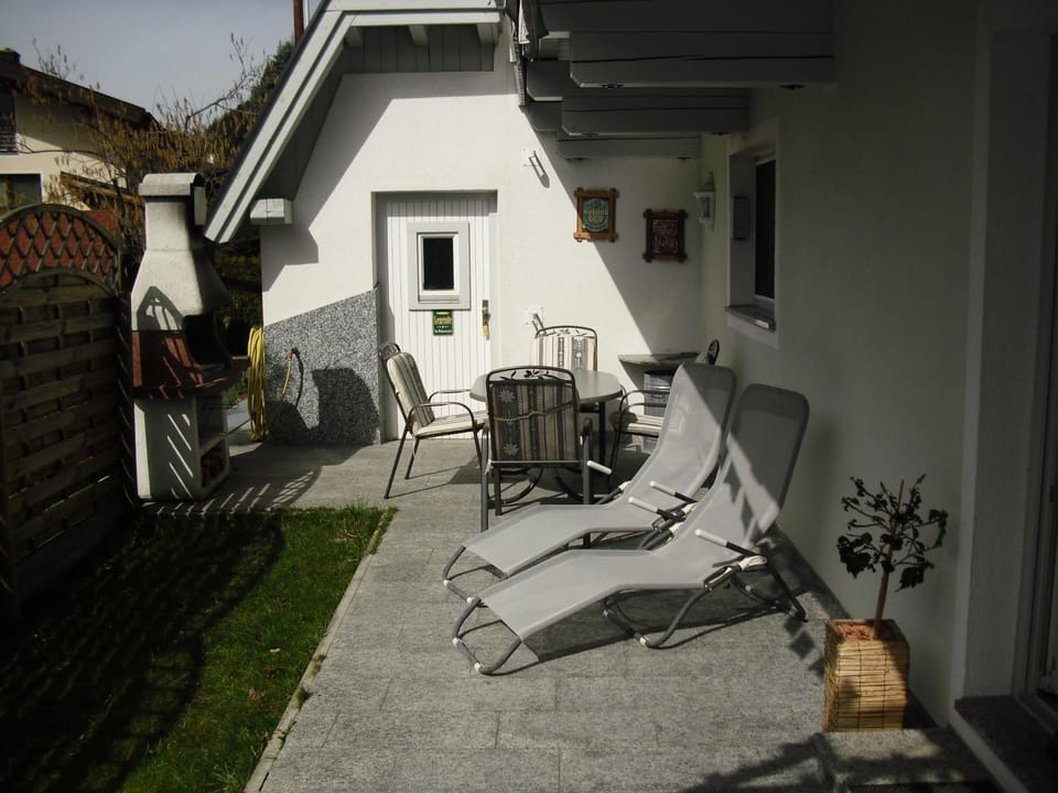 Garden, Balcony/Terrace