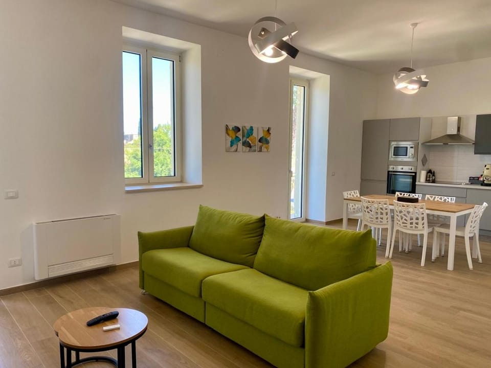 Living room, Seating area, Dining area
