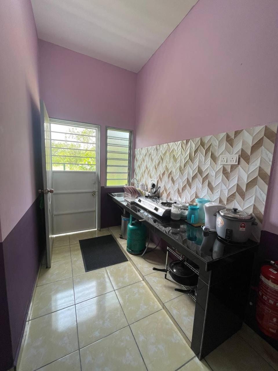 Kitchen or kitchenette