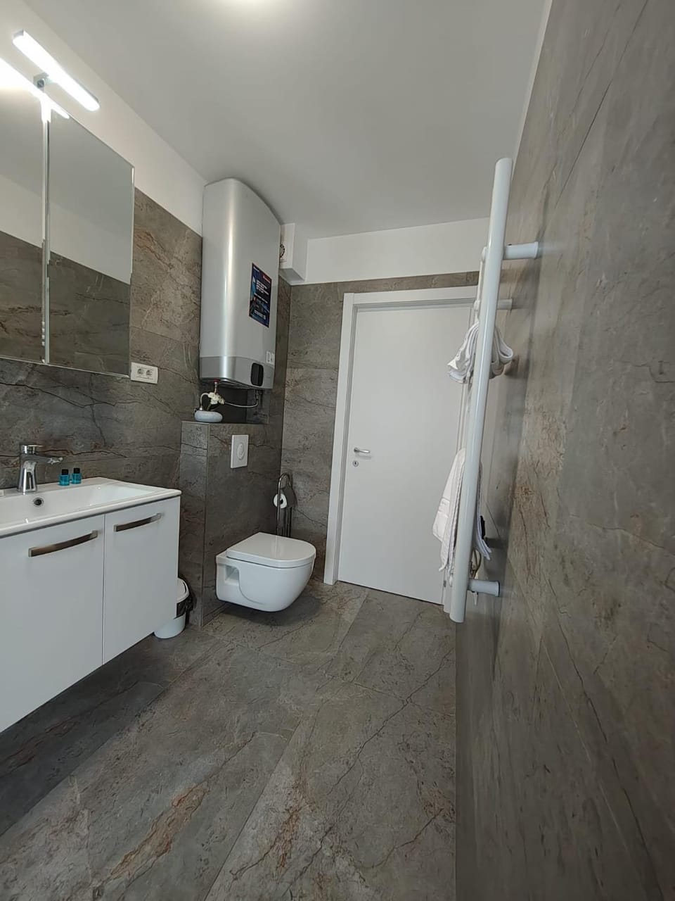 Toilet, Bathroom