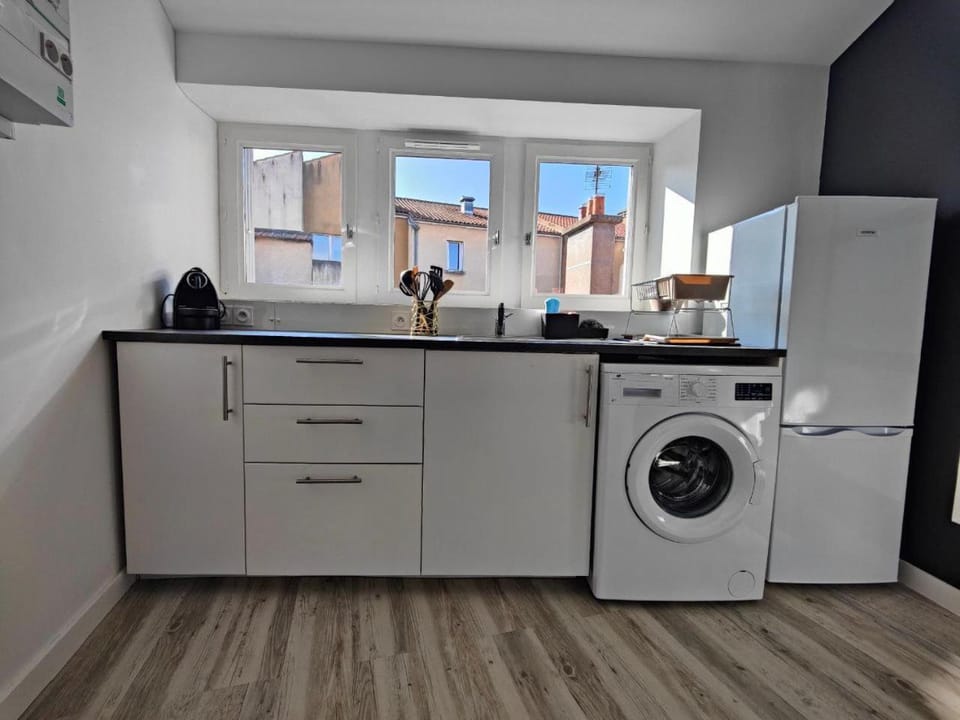 Joli T2 Scandi Apartment in Riom