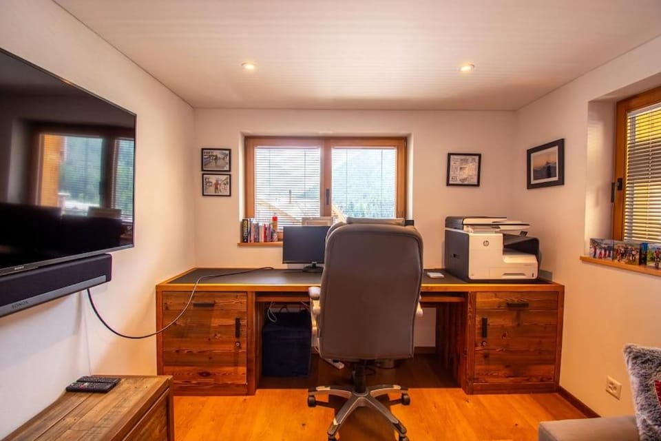 TV and multimedia, hair dresser