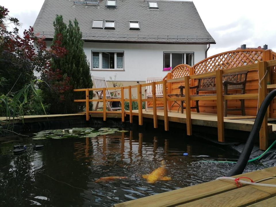 Property building, Day, Natural landscape, Balcony/Terrace, Lake view, River view