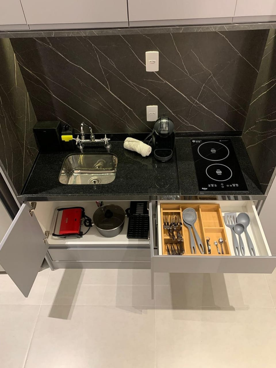 Kitchen or kitchenette