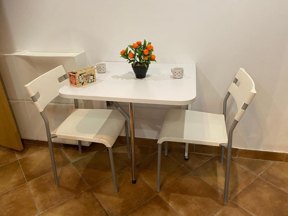 Kitchen or kitchenette, kitchen