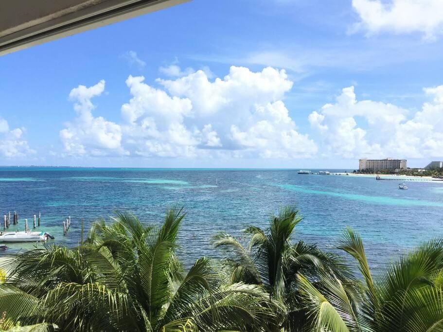 Amazing ocean front. 418 Apartment in Cancun