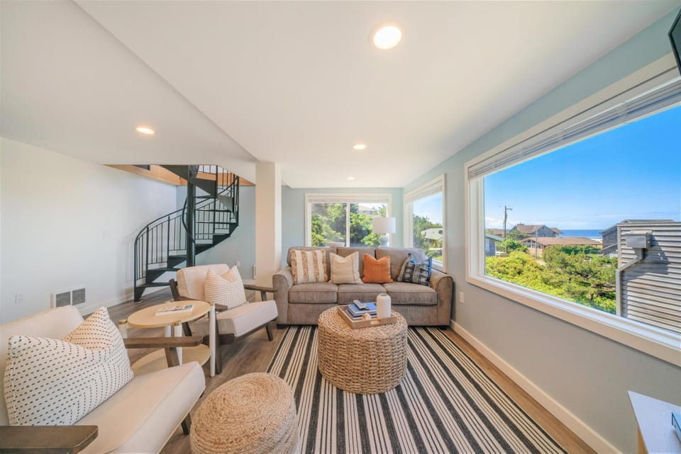 Treehouse MCA#414 House in Manzanita