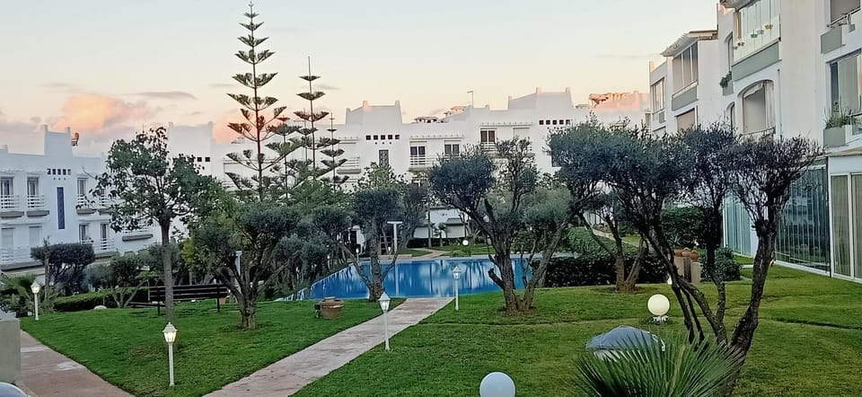 Garden, Swimming pool