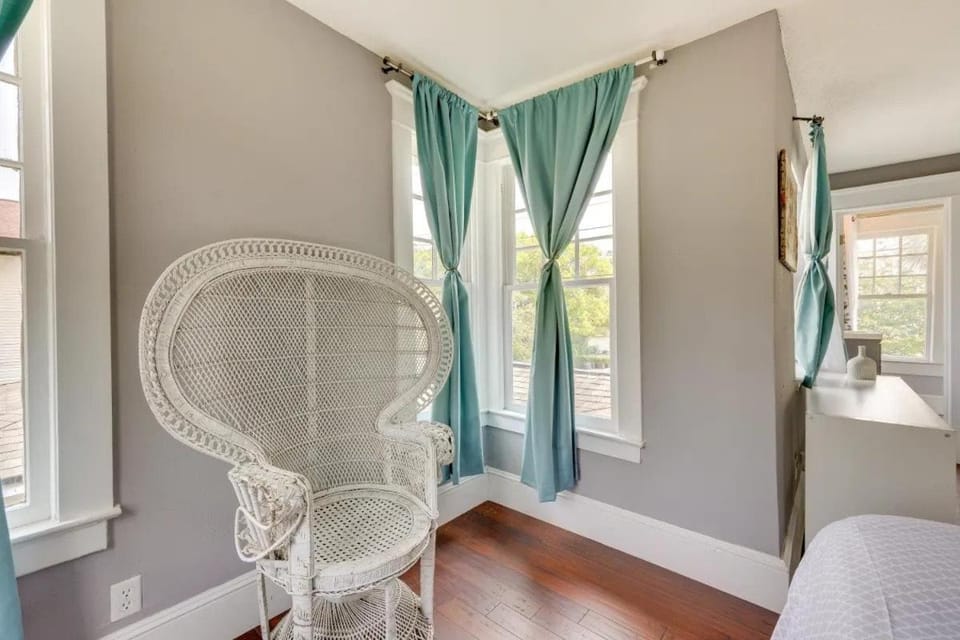 Pet friendly home in Historic Springfield near TIAA Villa in Jacksonville