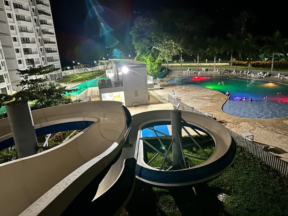 occidente colonial santa fe de Antioquia tipo resort Aparta sol tobogán kanaloa parque acuático Apartment in Santa Fe de Antioquia