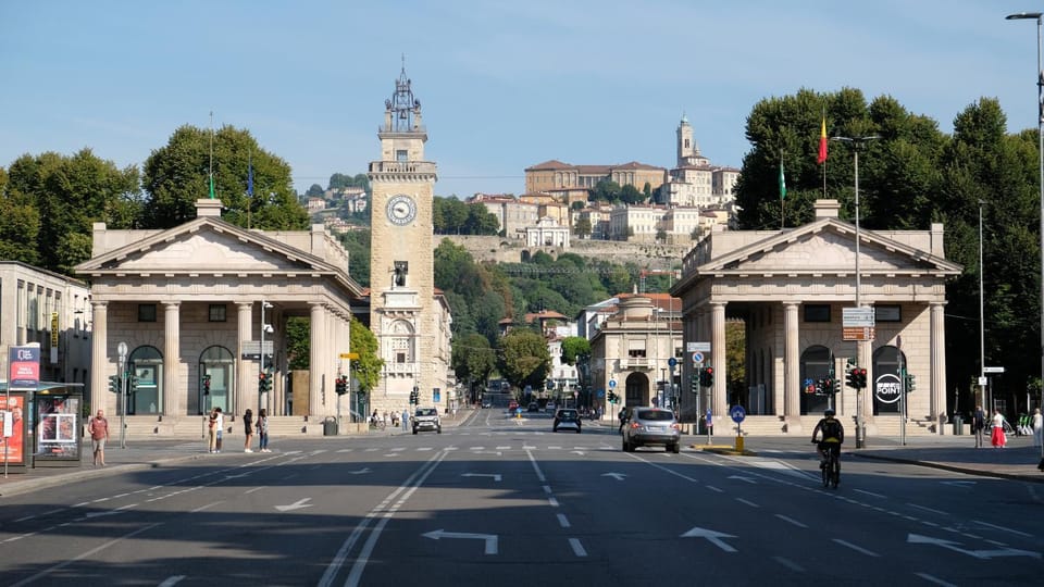 Nearby landmark, Neighbourhood, City view, Landmark view, Location