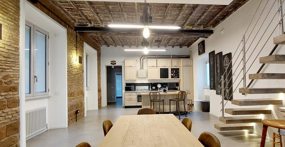 Kitchen or kitchenette, Living room, Seating area, Dining area, stove
