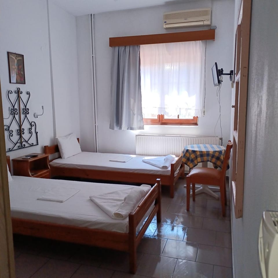 Atzanou Rooms Bed and Breakfast in Evros, Greece