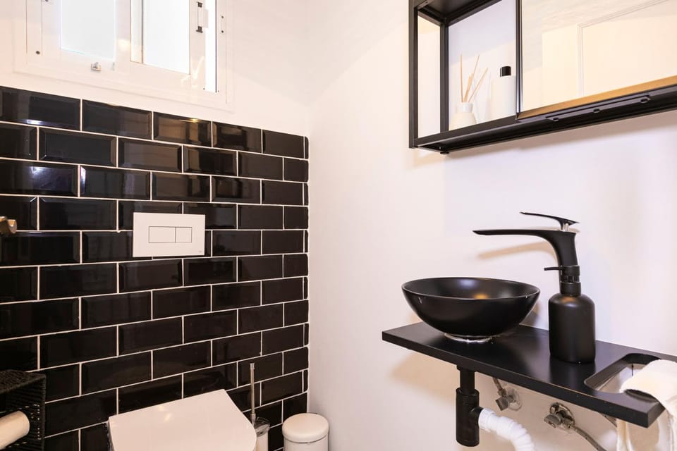 Toilet, Bathroom