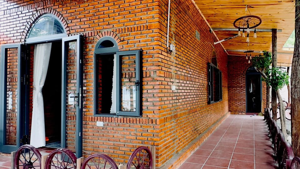 Da Let Homestay & Coffee Vacation rental in Khanh Hoa Province