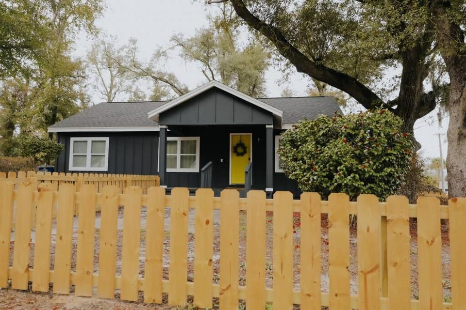 Dream On – Style & Comfort Near Historic Downtown Apartment in Highway 30A Florida Beach