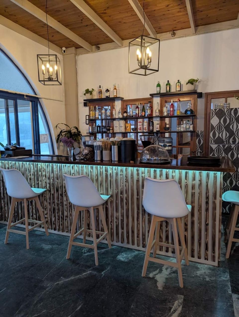 Lounge or bar, Lounge or bar, Food and drinks, Drinks