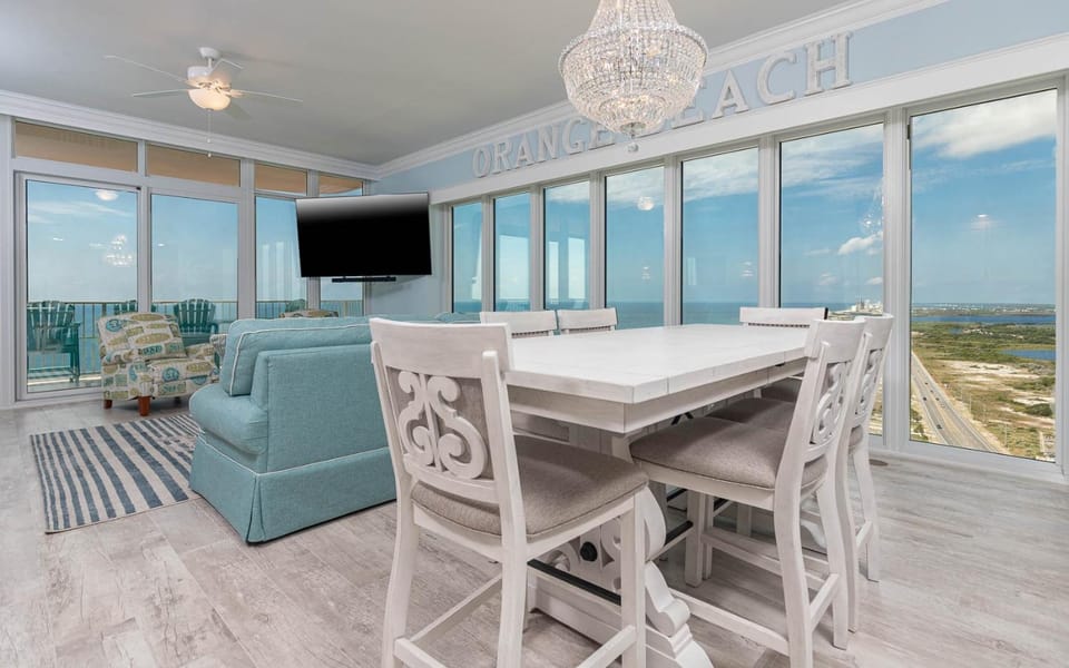 Four-Bedroom Apartment Apartment in Orange Beach