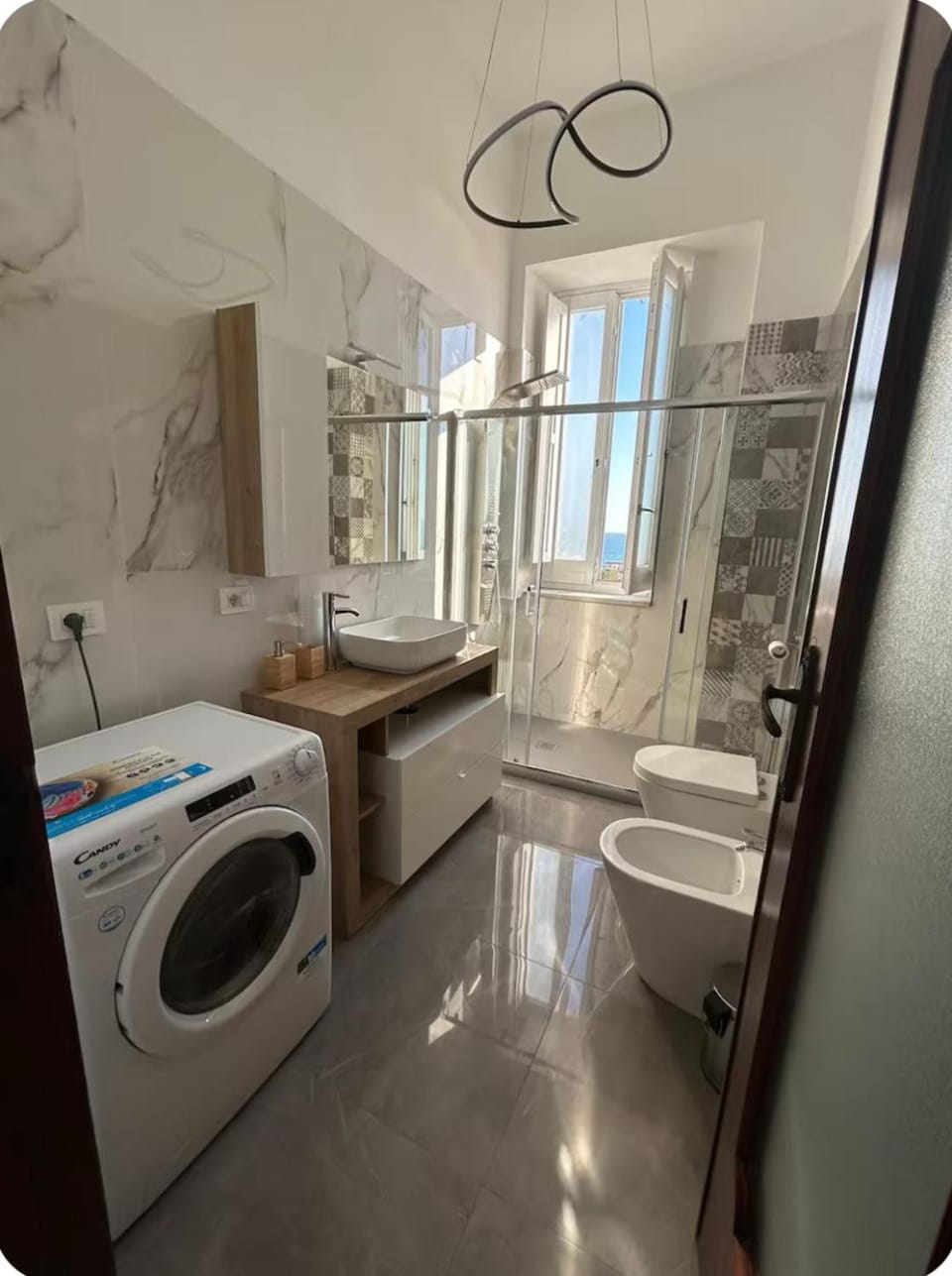 Shower, Bathroom, Bath, washing machine, dryer