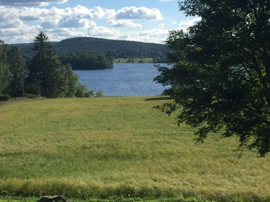 Trevligt fritidshus 20 km utanför Falun Dalarna Wi-Fi Sjönära House in Sweden