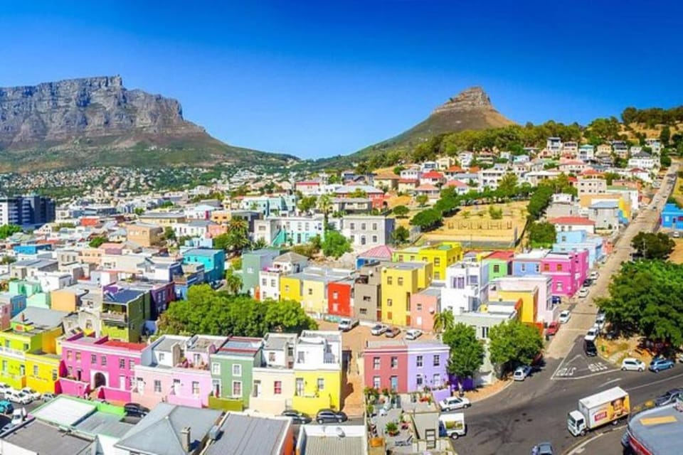 Deer Park Apartment CPT - With Sweeping Views Apartment in Cape Town