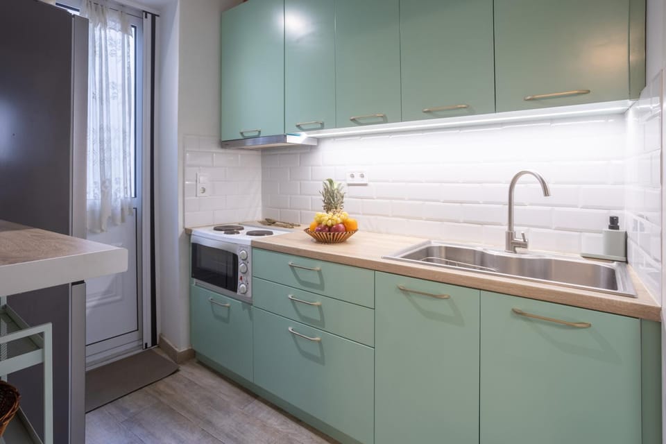 Kitchen or kitchenette, stove