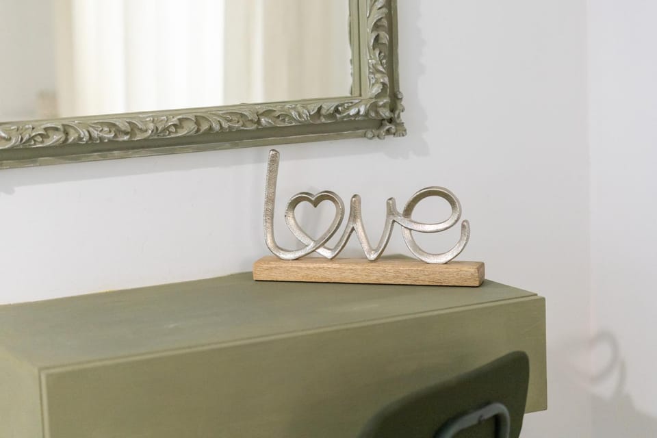 Decorative detail, Bedroom