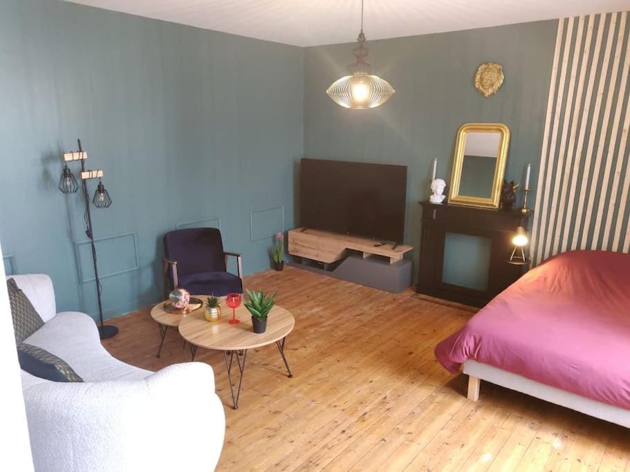 De Vert et d'Or - proche gare - parking - jardin Apartment in Brittany