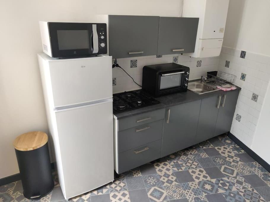 De Vert et d'Or - proche gare - parking - jardin Apartment in Brittany