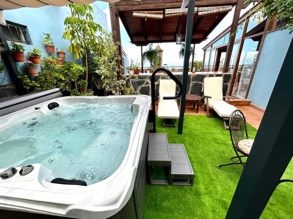Hot Tub