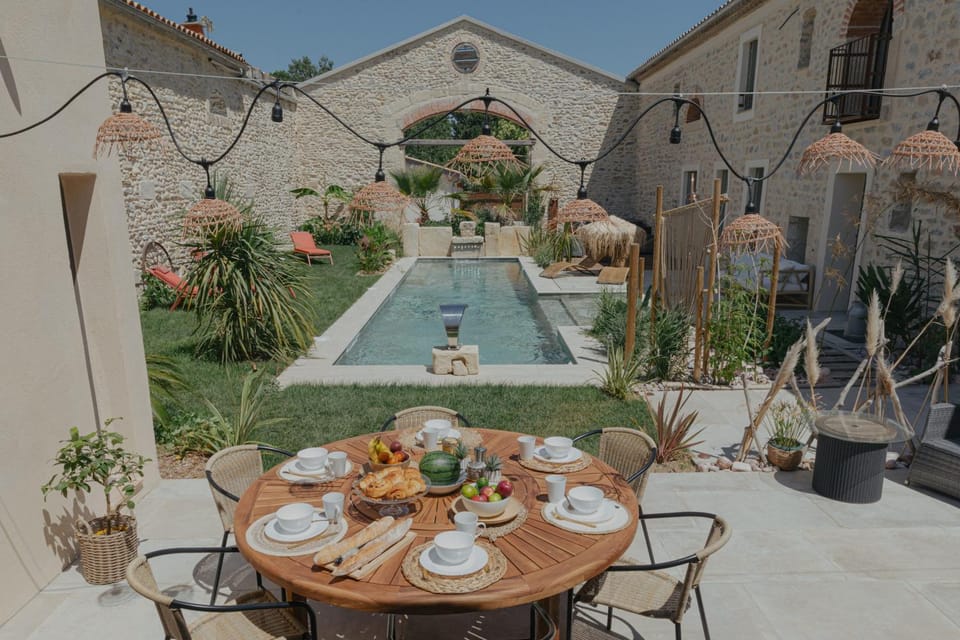 Garden, Garden, Balcony/Terrace, Swimming pool, Swimming pool, Continental breakfast