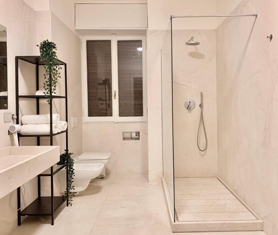 Shower, Toilet, Bathroom, bidet, hair dryier, towels