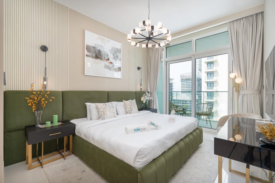 Sunrise Bay with treasure stunning harbour view by Suiteable Apartment in Dubai