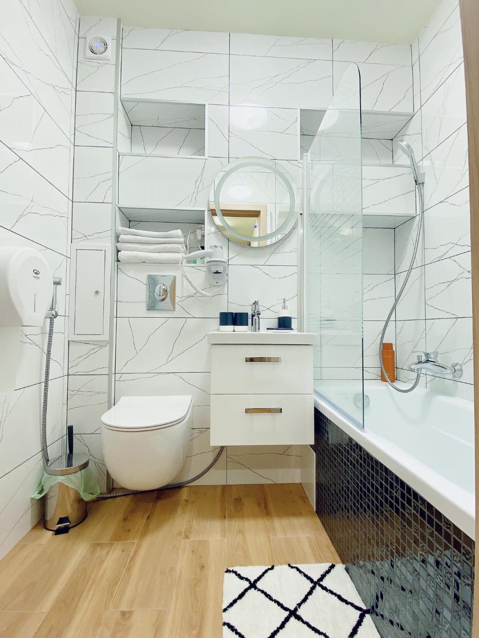 Apart WIKTORIA Apartment in Warsaw