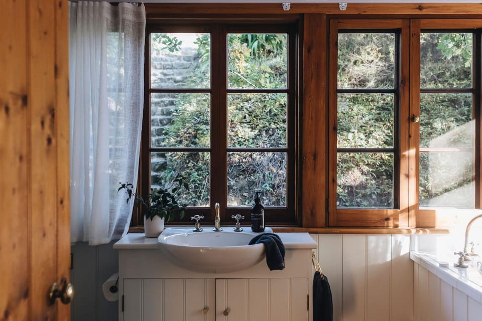 Secluded Stone Cottage perfect for Couples Escape - Waterfalls Country House in Adelaide