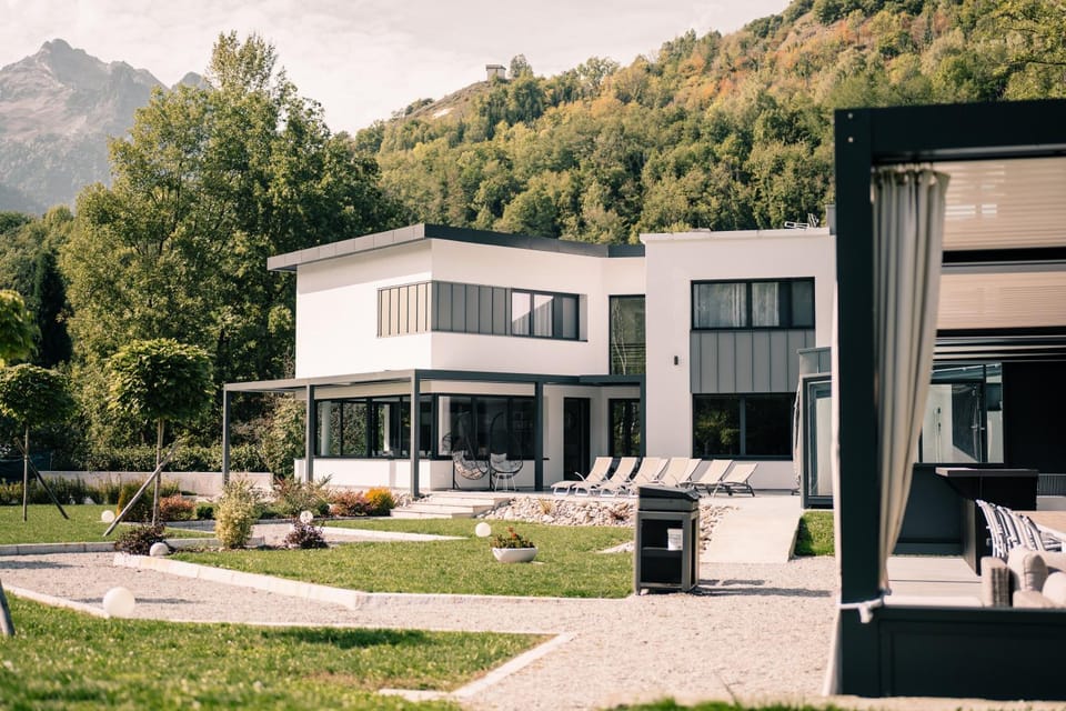 Property building, Garden view, Mountain view