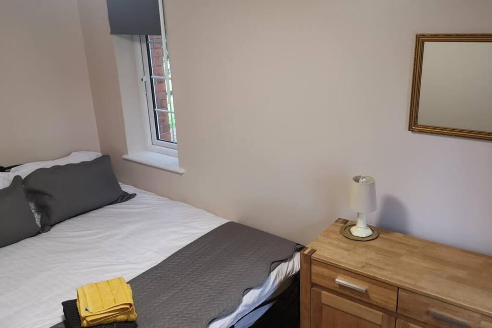 Netherton Studio Apartment 2 Apartment in Wales