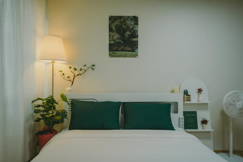 Bed, Bedroom