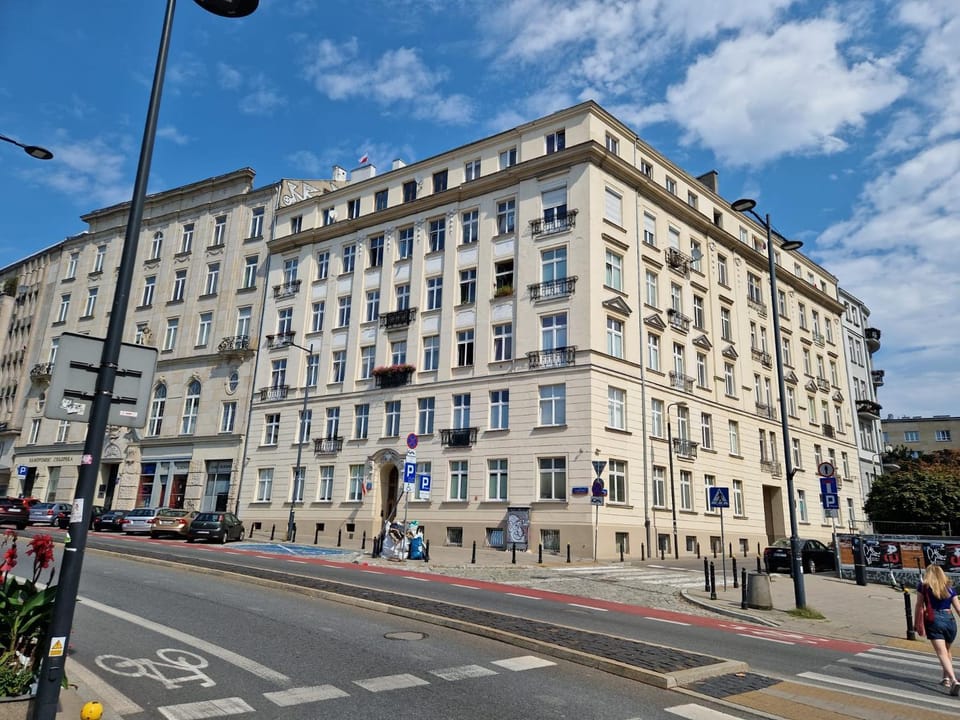 Property building, Street view, Parking
