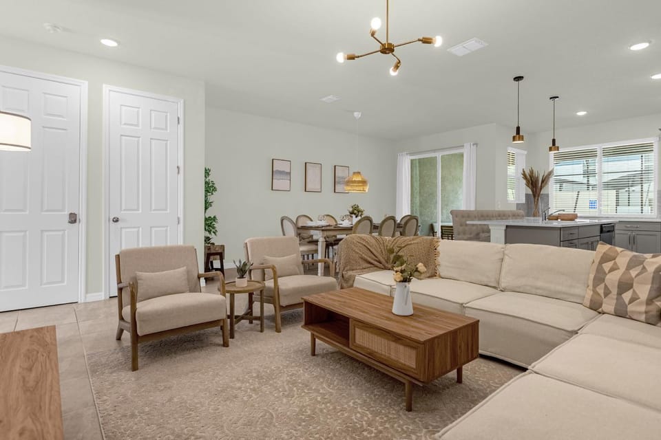 Living room, Seating area
