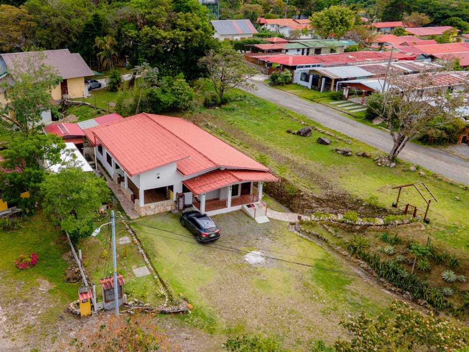 Property building, Neighbourhood, Natural landscape, Bird's eye view, Street view