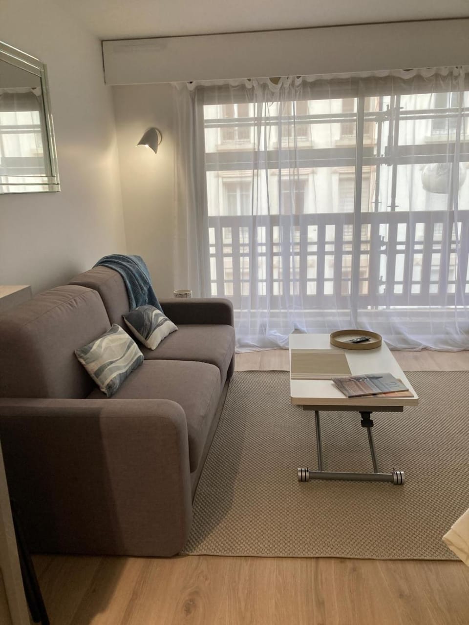 Grand studio hyper centre avec balcon TOUT REFAIT MARS 2025 Apartment in Deauville