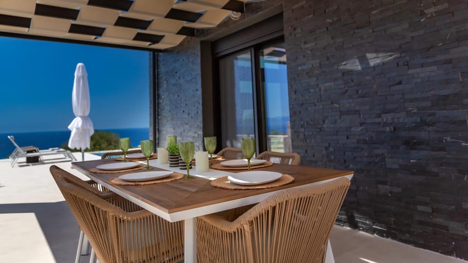 Dining area, Sea view