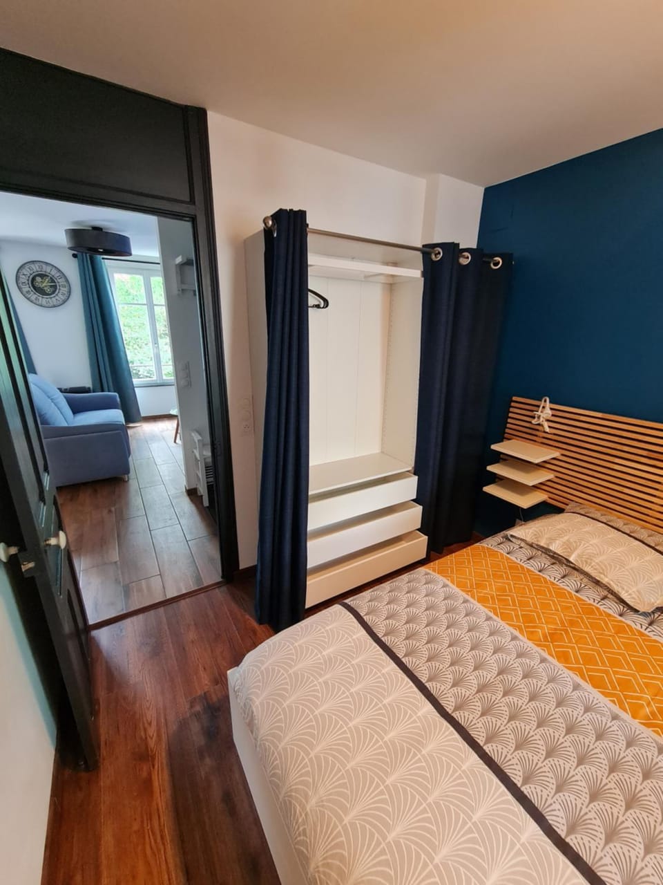 Bedroom, wardrobe