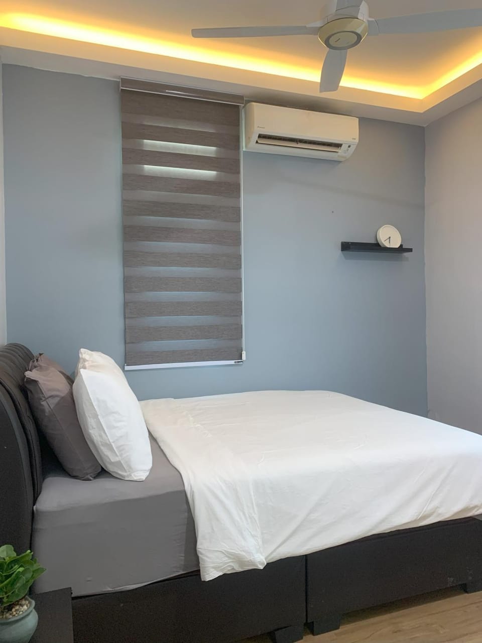 Bed, Bedroom, air conditioner