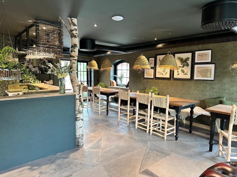 Communal lounge/ TV room, Lounge or bar