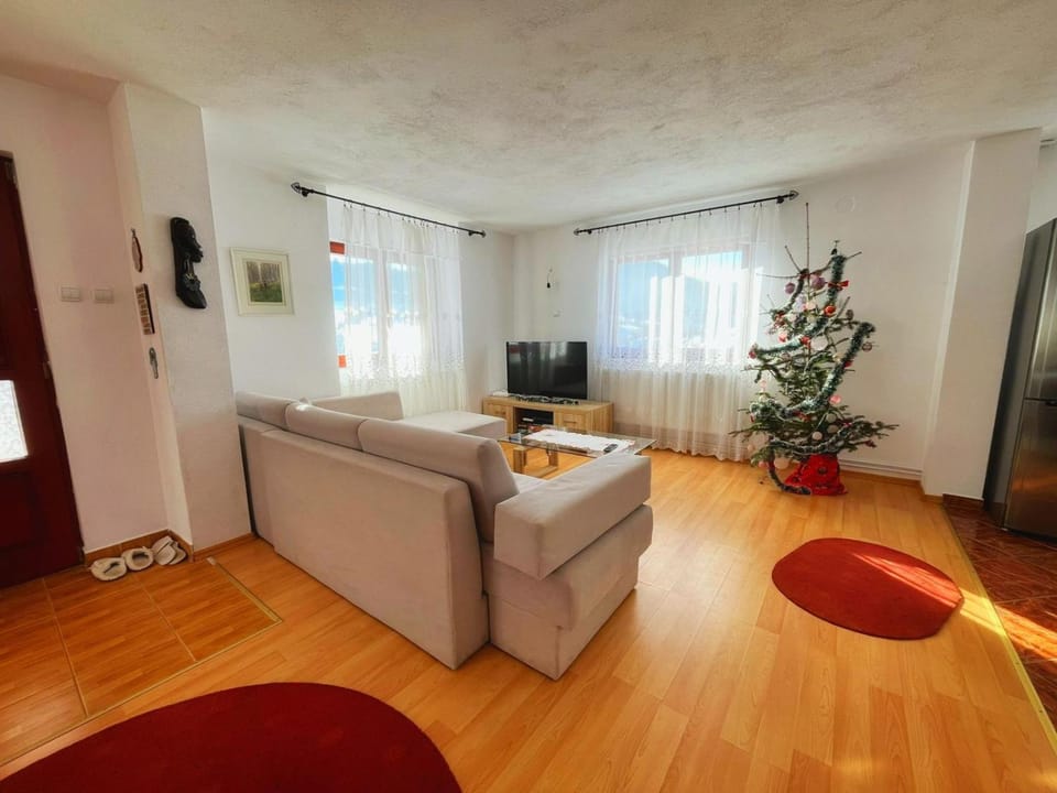 Casa Kolbert House in Romania